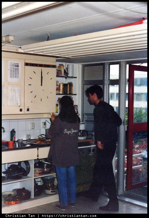 1990s Delft 0072 a