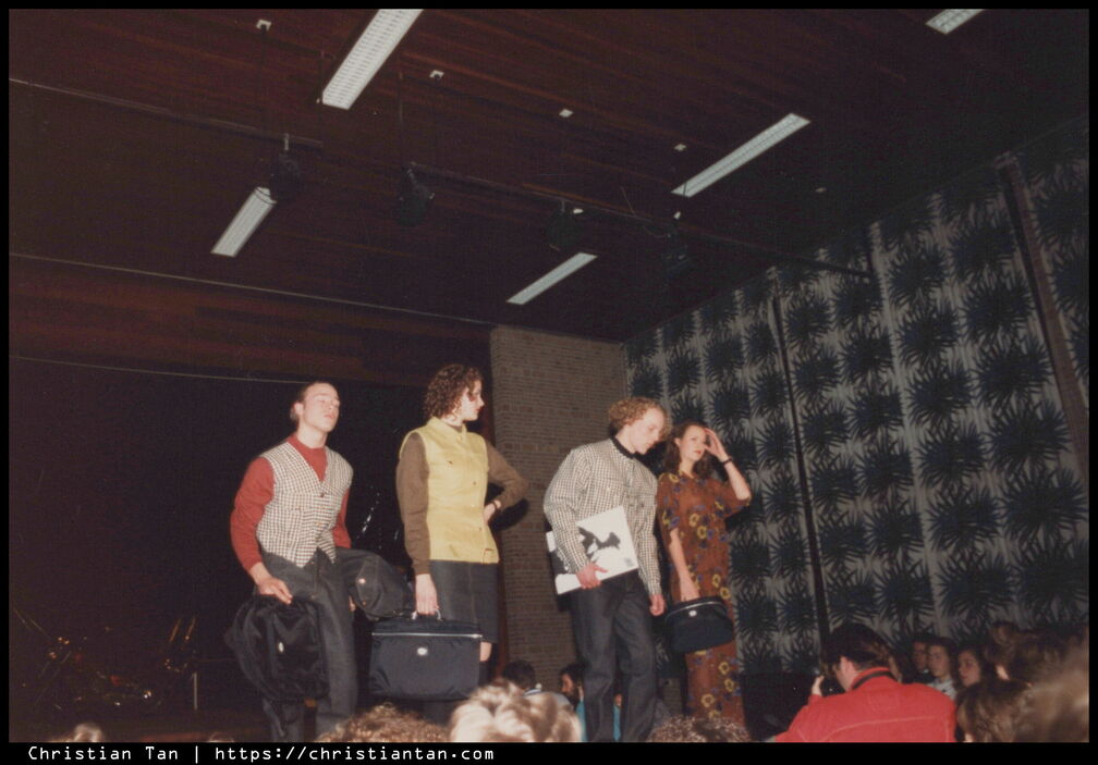 1980s Mencia Bonte Avond 0013