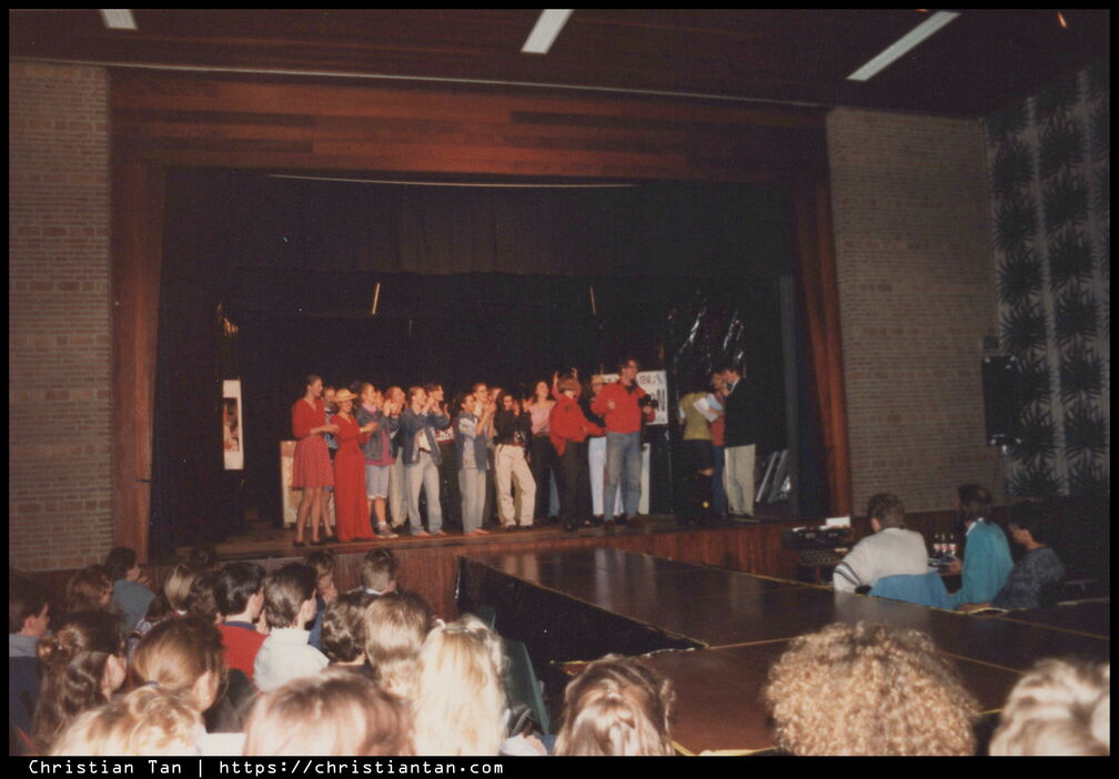 1980s Mencia Bonte Avond 0017