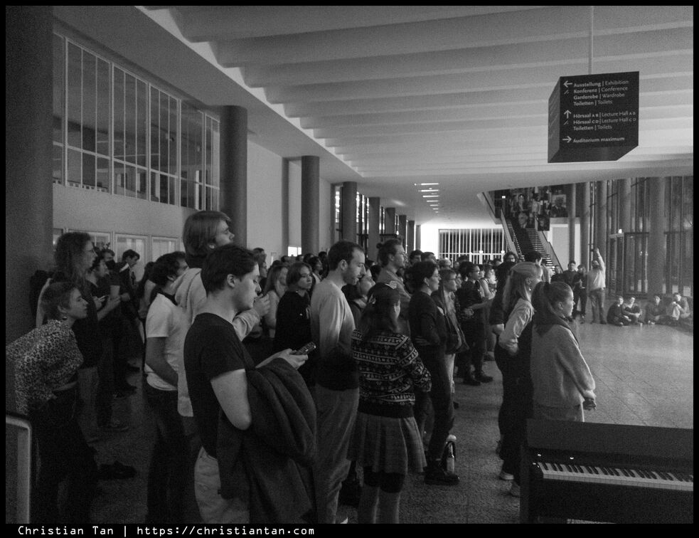 PXL 20241217 220806716.RAW-02.ORIGINAL